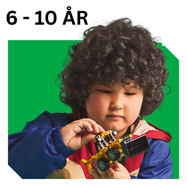 Barn 6-10 år leker med gul LEGO lastebil, perfekt gave for gutter og jenter