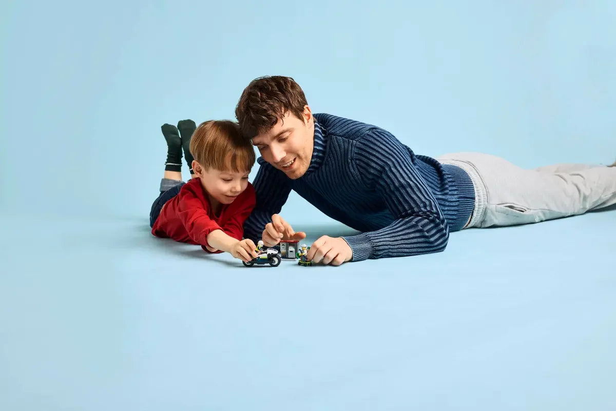 60455 LEGO City Skurkejakt med motorsykkelpolitiet - Lekeproffen.no