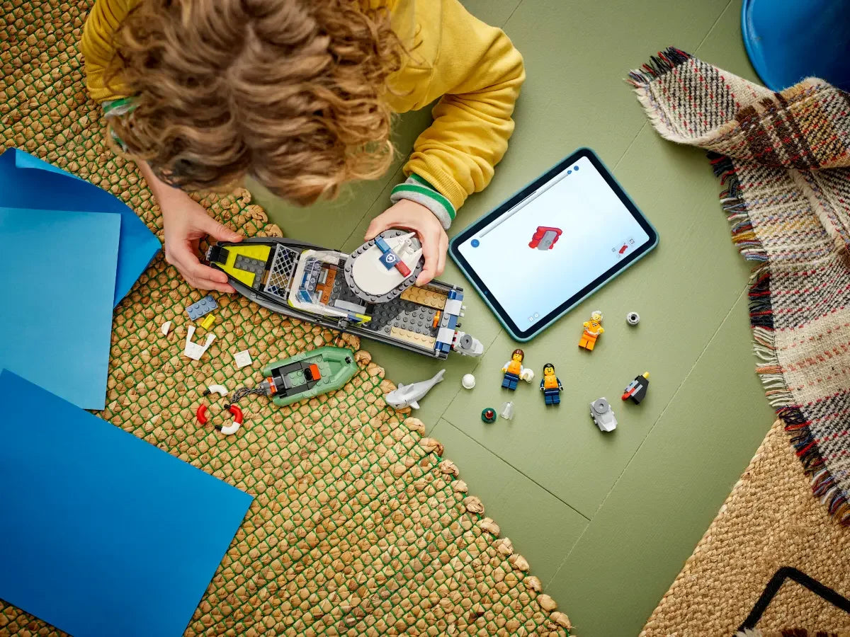 60456 LEGO City Skurkejakt med politibåt - Lekeproffen.no