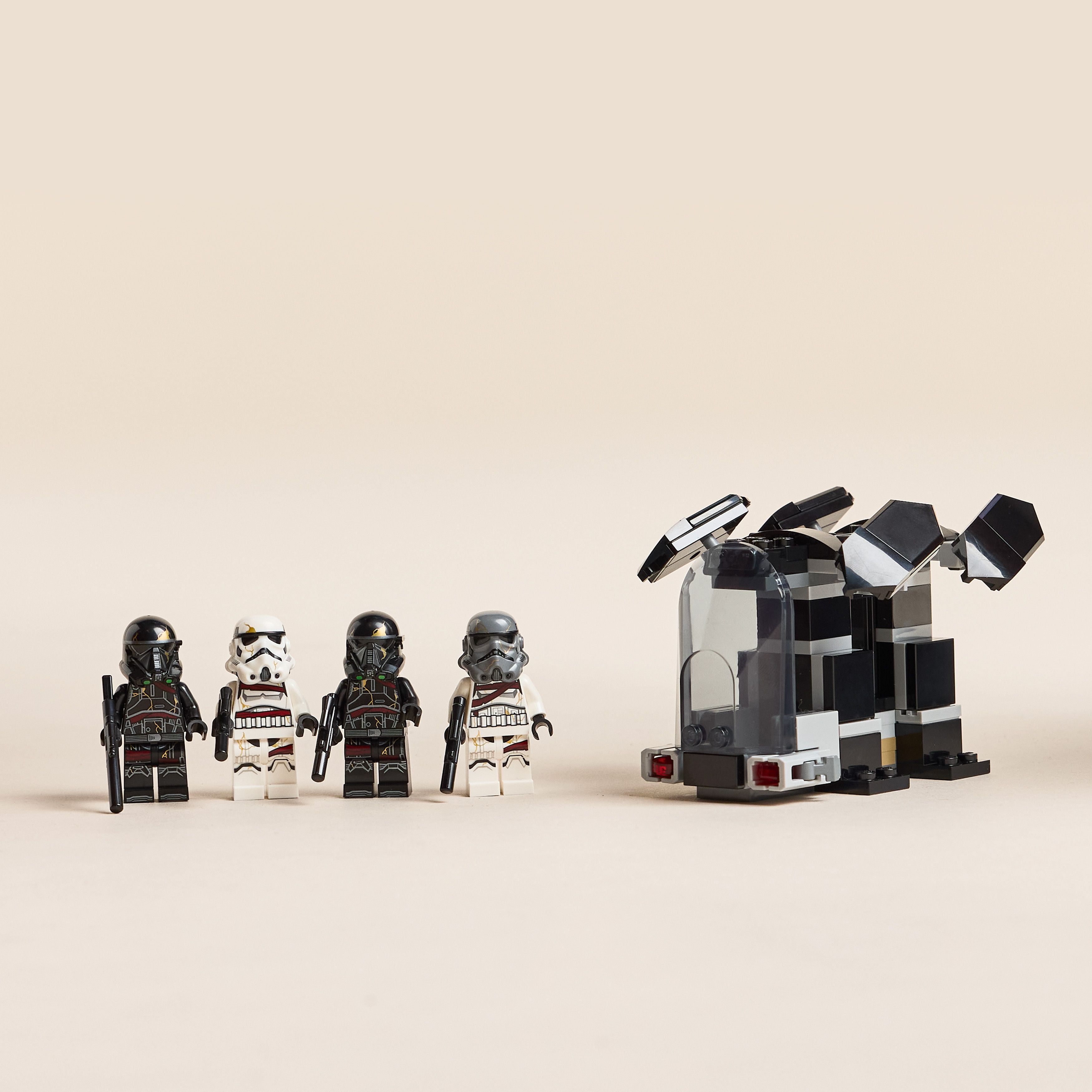 75412 Stridspakke med Death Trooper og Night Trooper