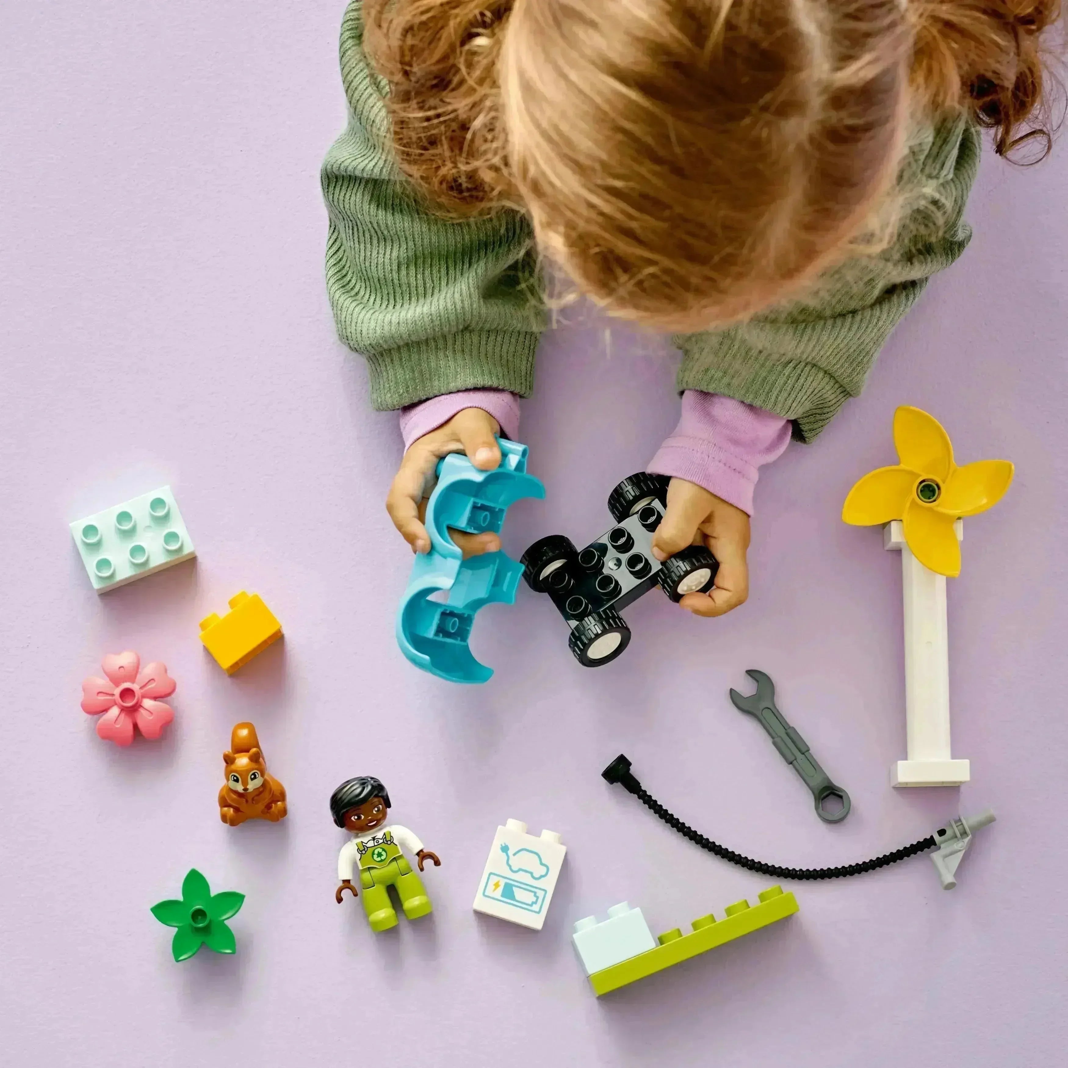 10985 Vindmølle og elbil V29 - Lekeproffen.no