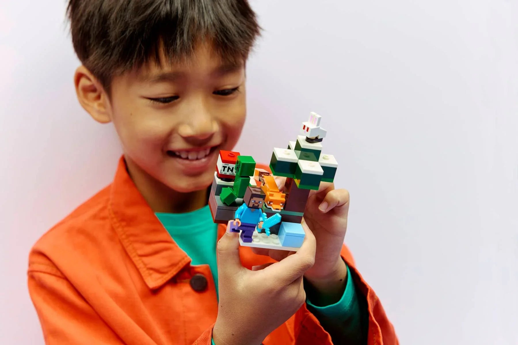 LEGO Minecraft 21583 Steves eventyr på taigaen - Lekeproffen.no