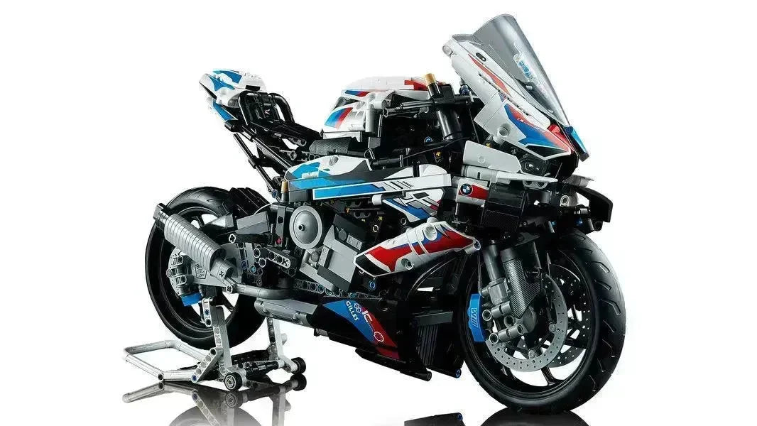 LEGO Technic 42130 BMW M 1000 RR - Lekeproffen.no