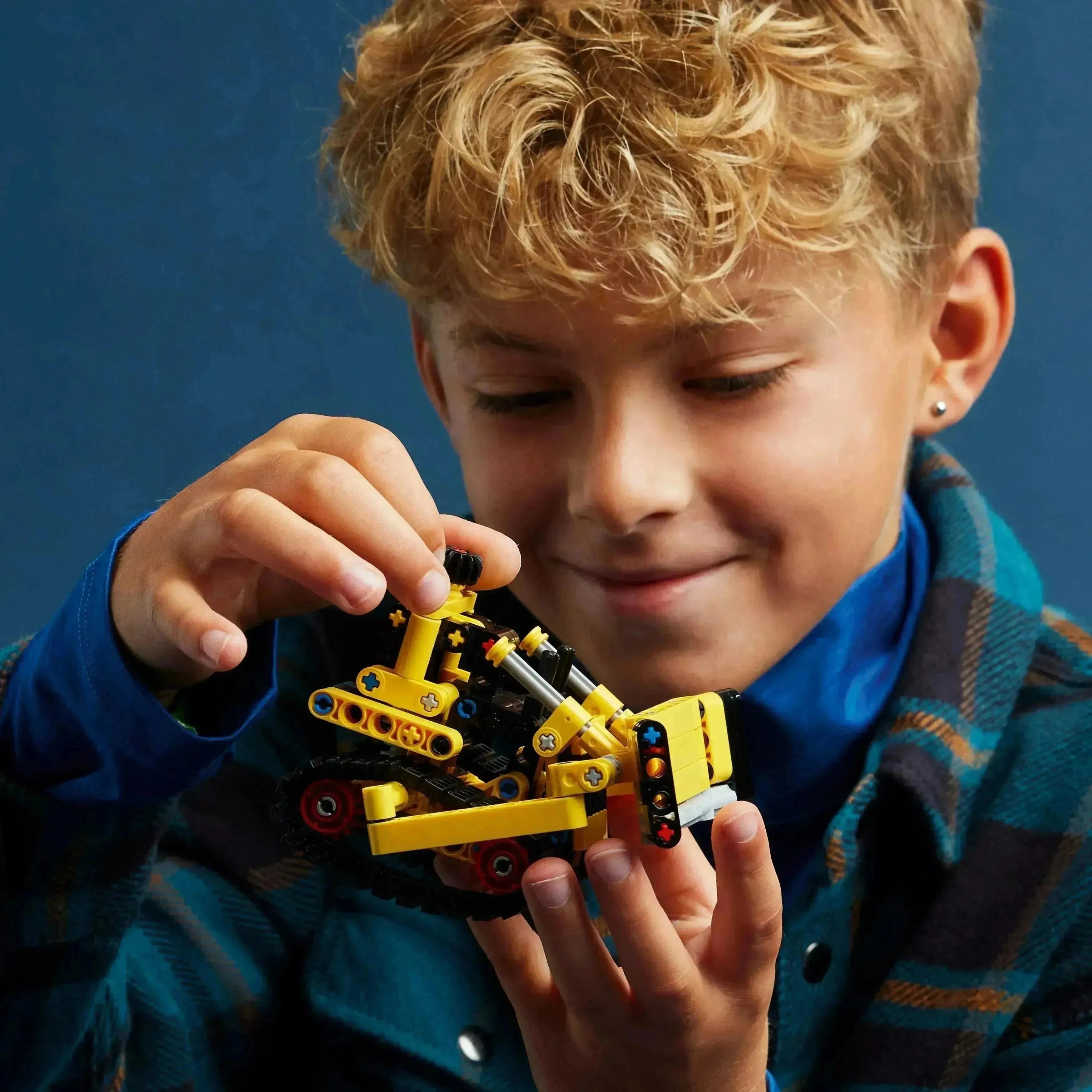 LEGO Technic 42163 Mektig bulldoser - Lekeproffen.no