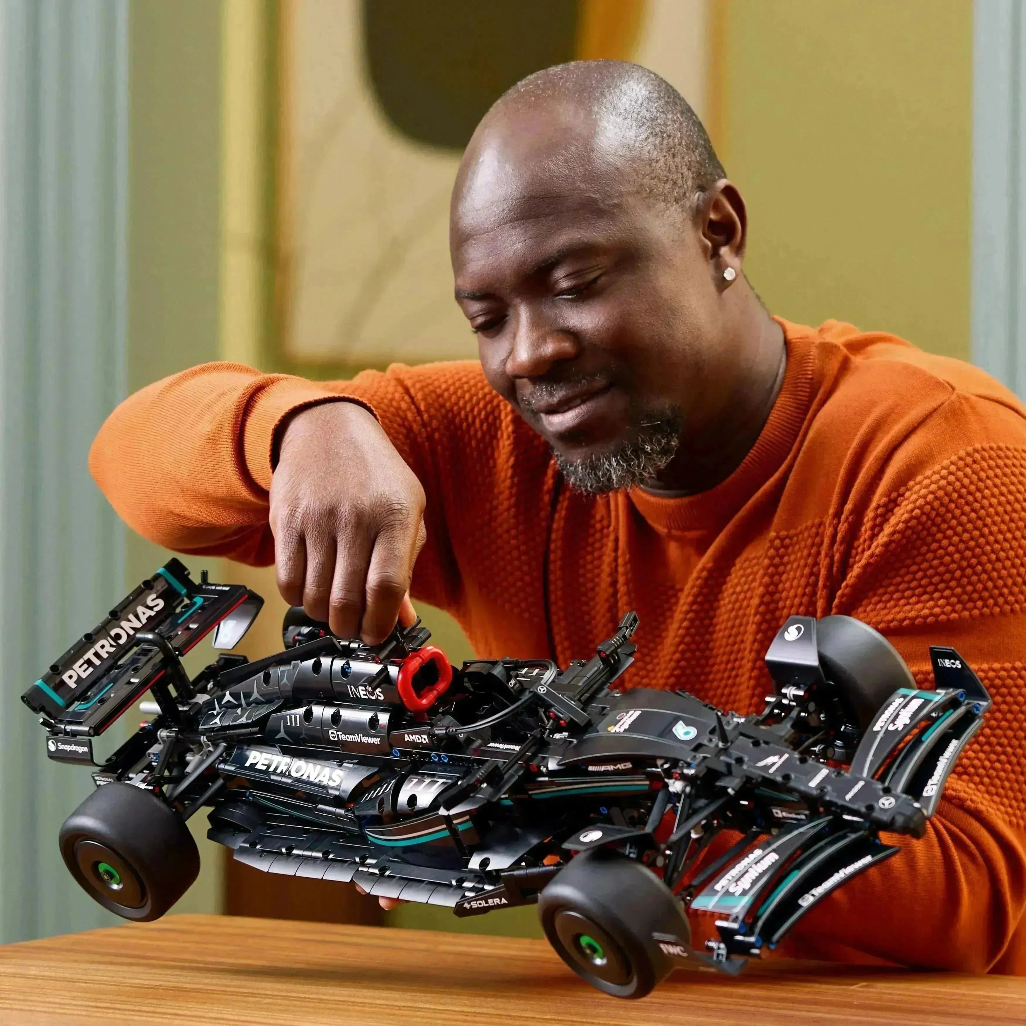 LEGO Technic 42171 Mercedes-AMG F1 W14 E Performance - Lekeproffen.no