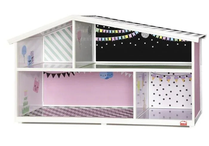 Lundby dukkehus med fargerik veggdekor, festbanner og stjerner, perfekt for barnerommet.