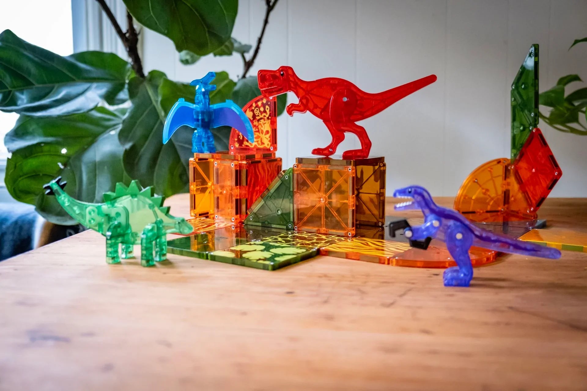 Magna-Tiles Dinosaurverden – Magnetiske Byggeklosser 40 deler - Lekeproffen.no