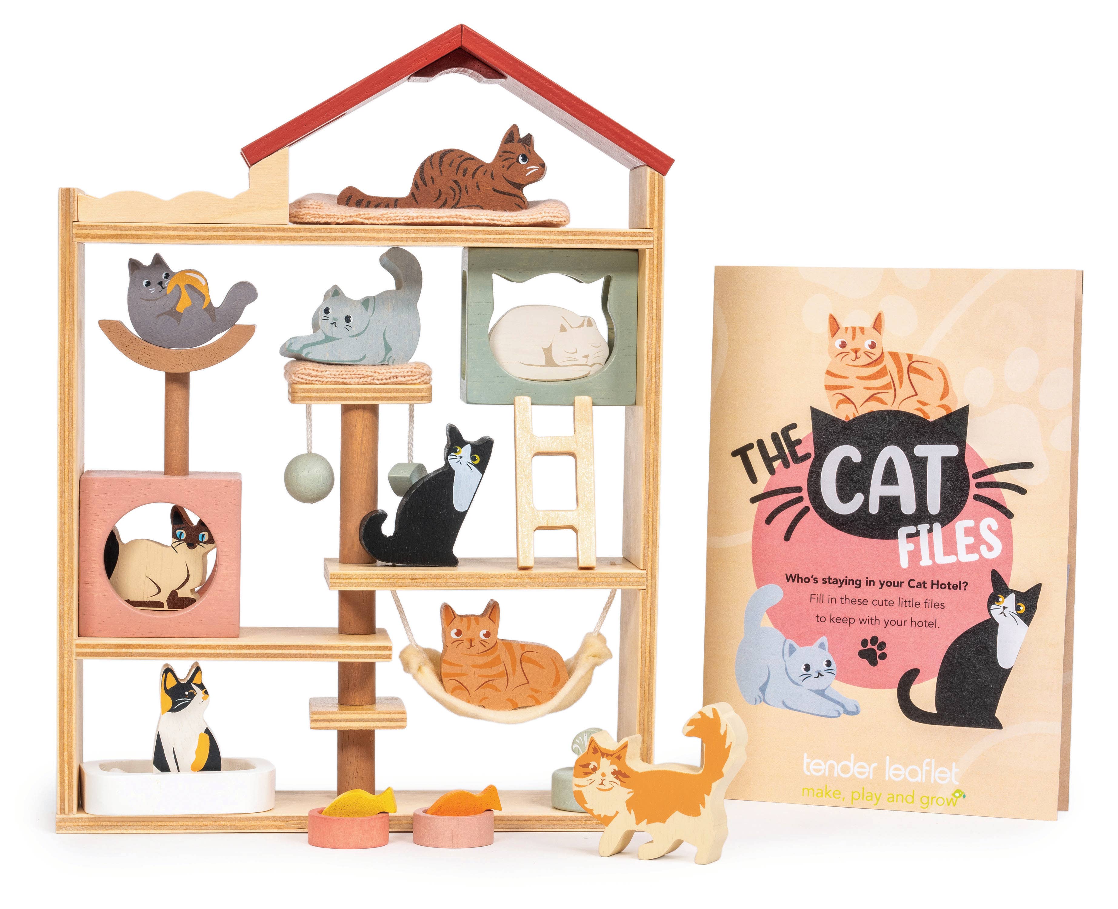 Treleketøy med katter og katteseng, perfekt for barns lek og fantasifullt spill.